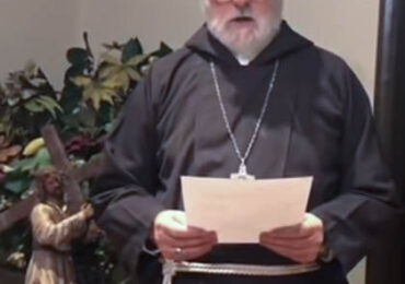 Mensaje del Arzobispo Celestino Aós por ataque a templos de Santiago