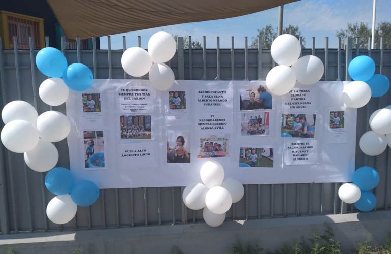 Abrazo al cielo: Emotiva despedida a niño que pierde la vida en accidente doméstico en Pudahuel