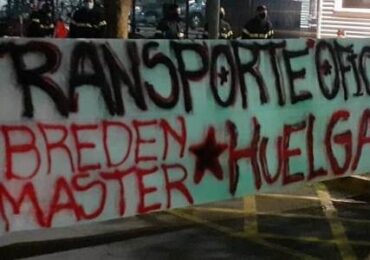 Transportistas de Empresa Breden Master inician huelga legal tras negativa de reajuste salarial en Pudahuel