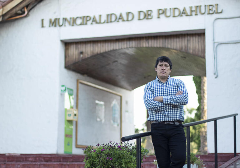 Es oficial: Manuel Ibarra es precandidato a alcalde de Pudahuel tras ser aprobada su inscripción ante notario