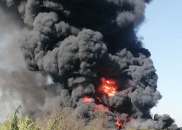 Gigantesco incendio en el límite de Renca y Cerro Navia puso en alerta a vecinos