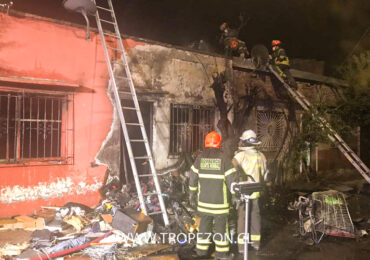 Lamentable: Incendio destruye casa en Pudahuel norte