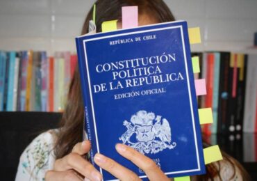¿Quiénes son los constituyentes por el Distrito 8?