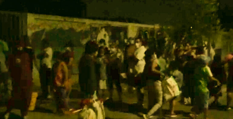 Tenso momento: Vecinos enfrentan a personas que intentaron tomarse terreno en Cerro Navia