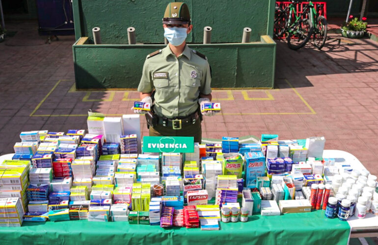 Confiscan más de 500 fármacos en feria libre de Pudahuel