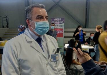 Vecinos de Pudahuel denuncian falta de segundas dosis en vacuna COVID-19