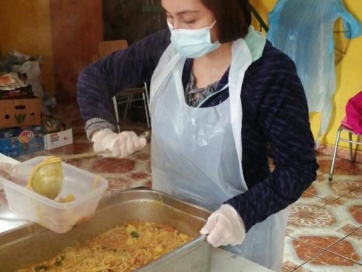 “Las ollas comunes son necesarias”: Organizaciones siguen entregando alimentos en Pudahuel
