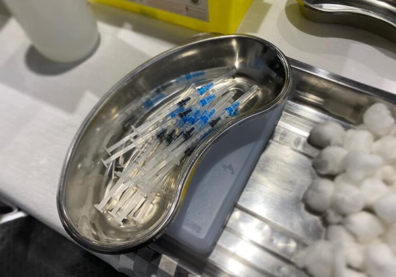 Llega nuevo stock de vacunas contra el coronavirus a Pudahuel