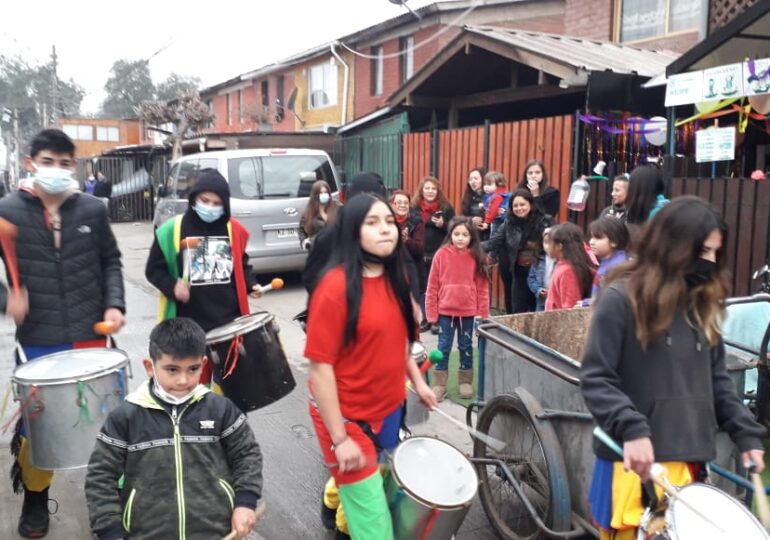 Junta de vecinos 25A de Pudahuel regaloneo a cientos de niños y niñas en su día