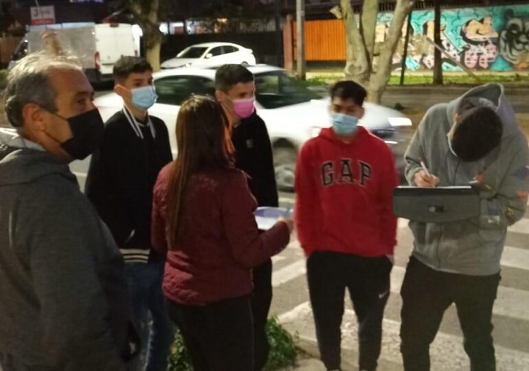 Vecinos de Villa Travesía 2 recolectan firmas y exigen semáforo: “No podemos esperar que fallezca alguien más”