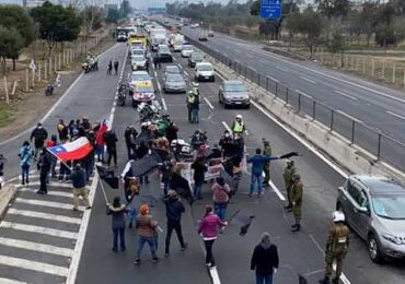 Vocero NO + TAG: “Ya nos cansamos de que un pórtico valga más que un kilo de pan”