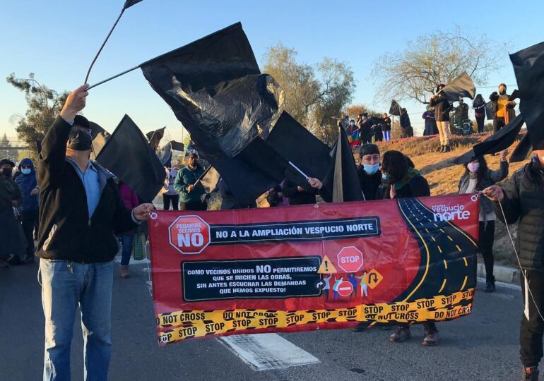 “No a Autopista Vespucio Norte”: Vecinos protestan exigiendo ser considerados en proyecto