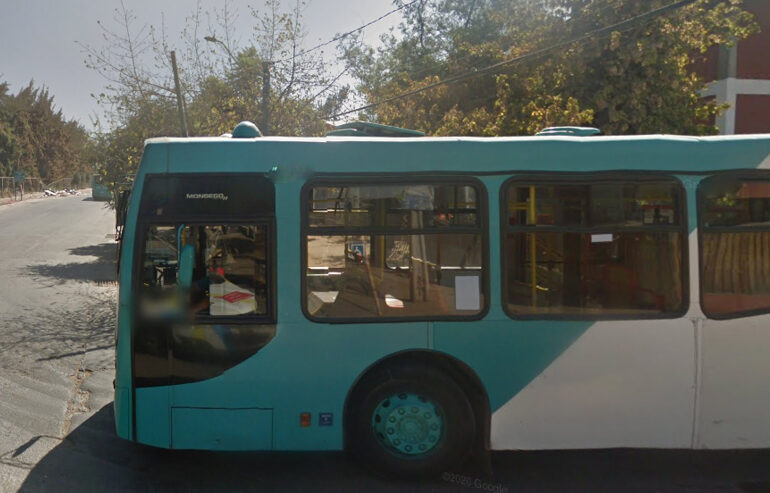 Pasajeros son asaltados al interior de bus recorrido 110 en Pudahuel