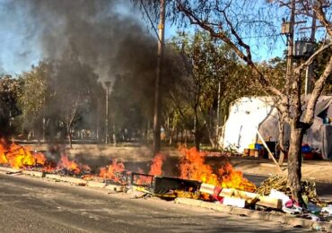Incendio de basural en la cercanía de escuela alarma a vecinos en Pudahuel