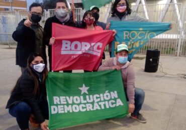 Candidatos de Apruebo Dignidad realizan banderazo en apoyo a Gabriel Boric en Pudahuel