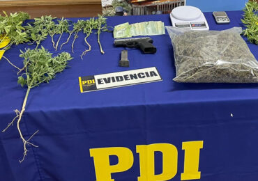 Incautan pistola y marihuana en Pudahuel