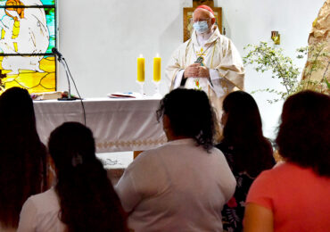 Cardenal Aós a internas de San Joaquín: “Pidamos a Jesús poner de pie la esperanza”