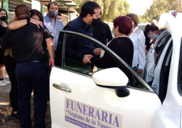 Cortejo fúnebre ingresa al municipio de Pudahuel para despedir a querido funcionario municipal