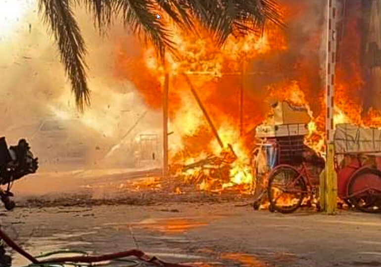 Incendio destruye inmueble destinado a bodega en Pudahuel