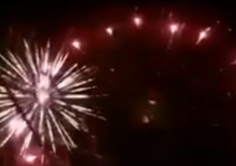 En varios sectores de Pudahuel y Cerro Navia vecinos reportan potentes explosiones