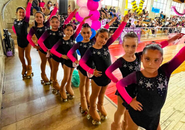 Exitosa presentación del Club de Patinaje Artístico Estrella del patín Pudahuel en Linares