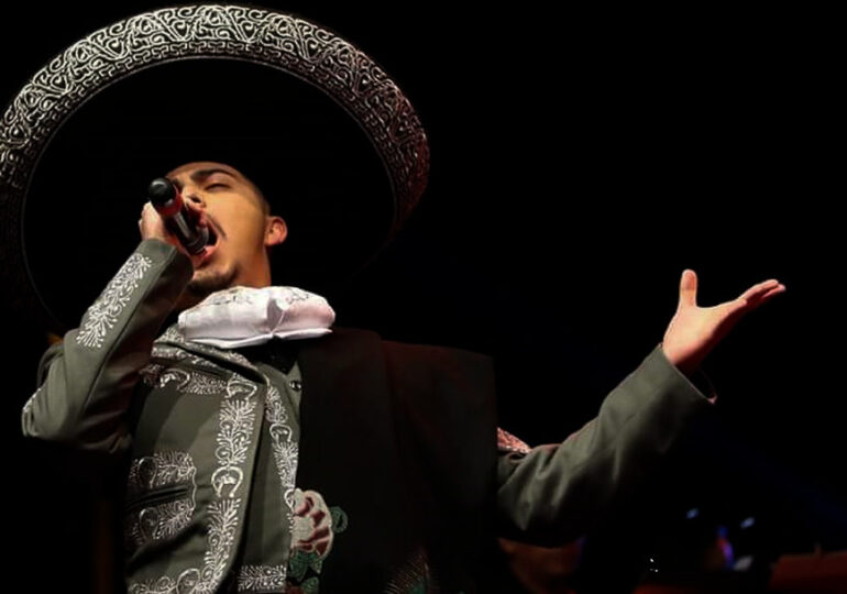 Ignacio Araneda: El artista popular de música mexicana vive en Pudahuel y ha ganado festivales