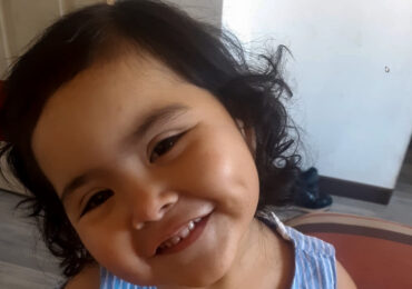 Aliviemos el dolor de articulaciones inflamadas de la pequeña Emily en Pudahuel