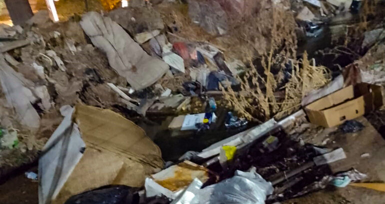 Empeora condición sanitaria del canal Ortuzano en Pudahuel