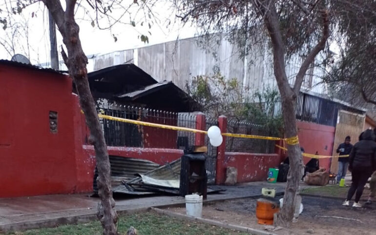 Muere adulto mayor en incendio en Pudahuel