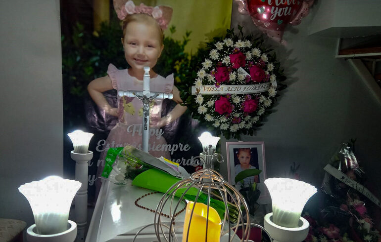 Padres de Florencia, niña que murió atropellada en Pudahuel: “Han sido semanas terribles que cambiaron nuestras vidas para siempre”