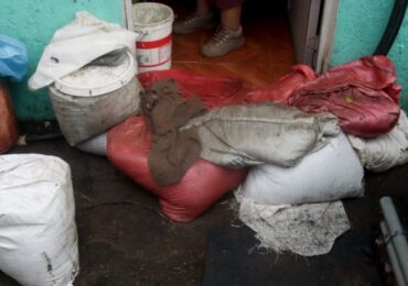 El campamento Villa Roberto Parra de Pudahuel vive el lado crudo de las lluvias y vecinos temen nuevas inundaciones