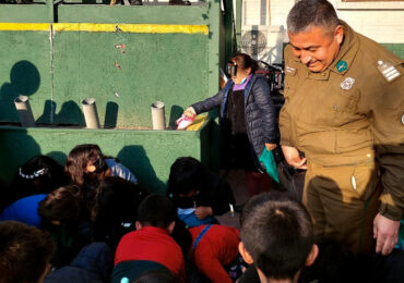 Carabineros de Pudahuel sur invita a menores a una tarde recreativa en la comisaria
