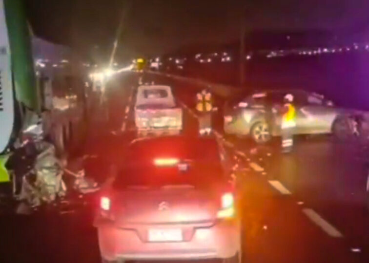 Muere conductor de automóvil en choque con bus en la ruta 68 sector Pudahuel