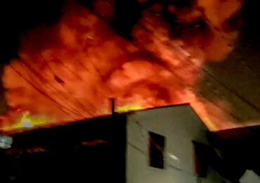 Incendio en Cerro Navia destruye viviendas habitadas por extranjeros