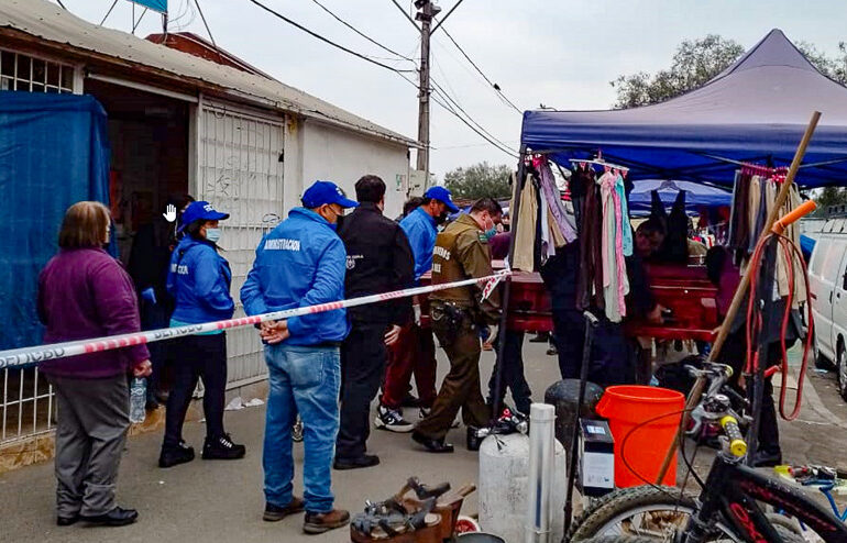 Muere adulto Mayor al interior de baño de persa Teniente Cruz en Pudahuel