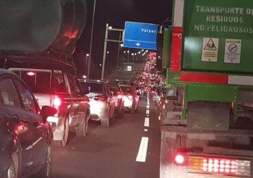 Bus causa accidente de tránsito en la Ruta 68 generando gran congestión vehicular en Pudahuel