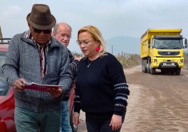 Concejales y dirigentes se reúnen en Pudahuel rural por denuncia vigente por botadero de escombros