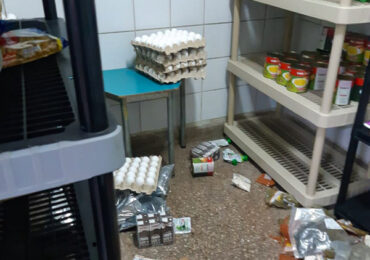 Escuela Puerto Futuro: Desconocidos ingresaron vandalizando bodega de alimentos destinados para los estudiantes