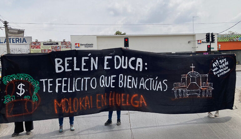 Colegio San Damián de Molokai en huelga: Exigen sueldos proporcionales a los años trabajados