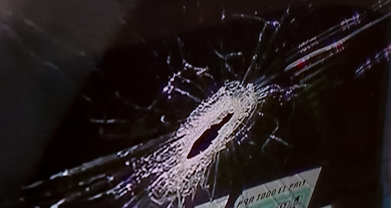 A balazos Carabinero frustra robo de vehículo y deja a delincuente herido en Pudahuel