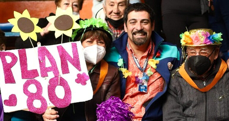 El Plan 80 de Cerro Navia recibe reconocimiento por brindar apoyo y participación política a los adultos mayores