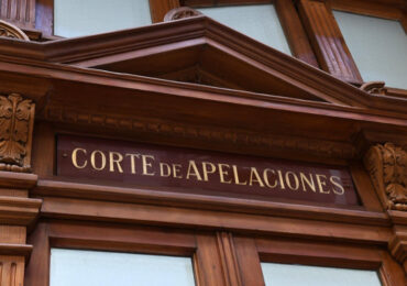 La Corte Suprema anula juicio por tenencia ilegal de armas por vulneración de garantía de igualdad ante la ley