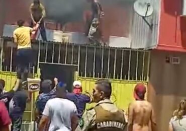 Incendio destruye vivienda de adultos mayores en Pudahuel