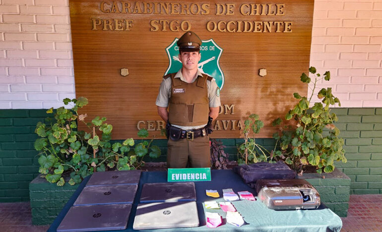 Sujeto que roba computadores a escuela pública es detenido por Carabineros en Cerro Navia