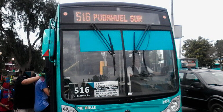 Conductor es herido en el rostro con arma blanca al momento que transportaba pasajeros en Pudahuel