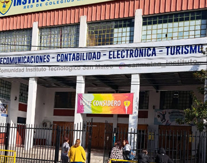 Instituto Tecnológico San Mateo de Pudahuel se moviliza por denuncia de presunta violación de estudiante hacía alumna del establecimiento