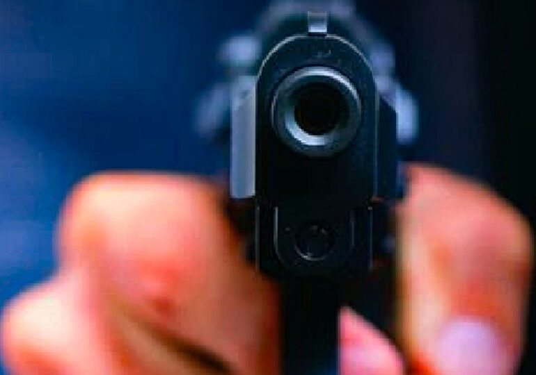 En Pudahuel denuncian violento robo de vehículo realizado por grupo de adolescentes