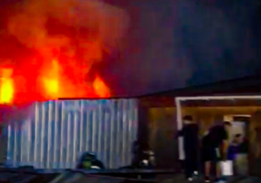 Incendio destruye viviendas en Cerro Navia