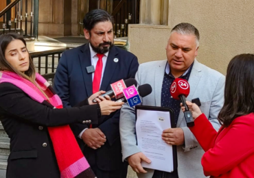 Autoridades cuestionan proceso de selección en Centro de Salud Familiar de Pudahuel presentando solicitud ante la Contraloría General De la Republica