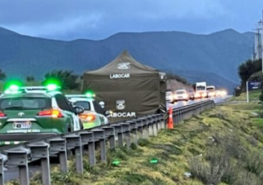 Encuentran hombre asesinado con arma blanca y de fuego en camino El Noviciado en Pudahuel Rural